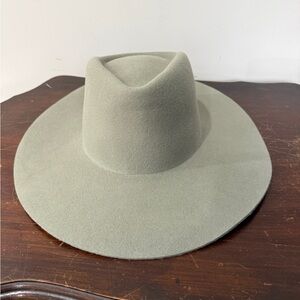 Gigi Pips Women's Wide Brim Felt Crown Hat - Sage Green